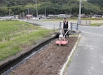 肥料散布・花壇の耕運
