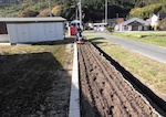 花壇の耕運・除草