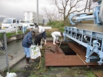 幹線排水路の適正管理：除塵機清掃