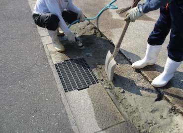 ゴミ置き場のコンクリート補修