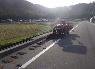 幹線排水路泥上げ処理