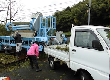 幹線排水路適正管理：除塵機の清掃