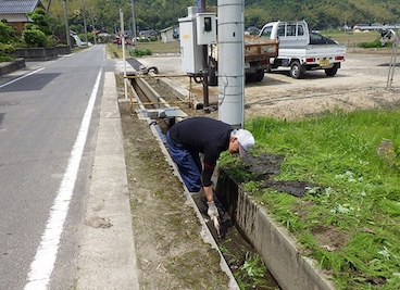 用・排水路泥上げ(個人作業）